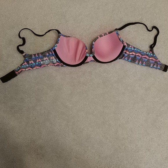 Victoria Secret PINK Light Lift, Multicolor, 32A - Picture 3 of 4